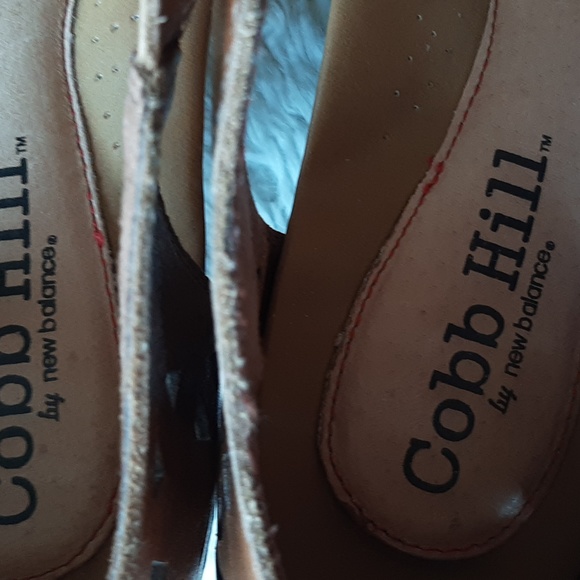 Cobb Hill by New Balance Cut-Out Sandal  8.5W - Picture 9 of 11